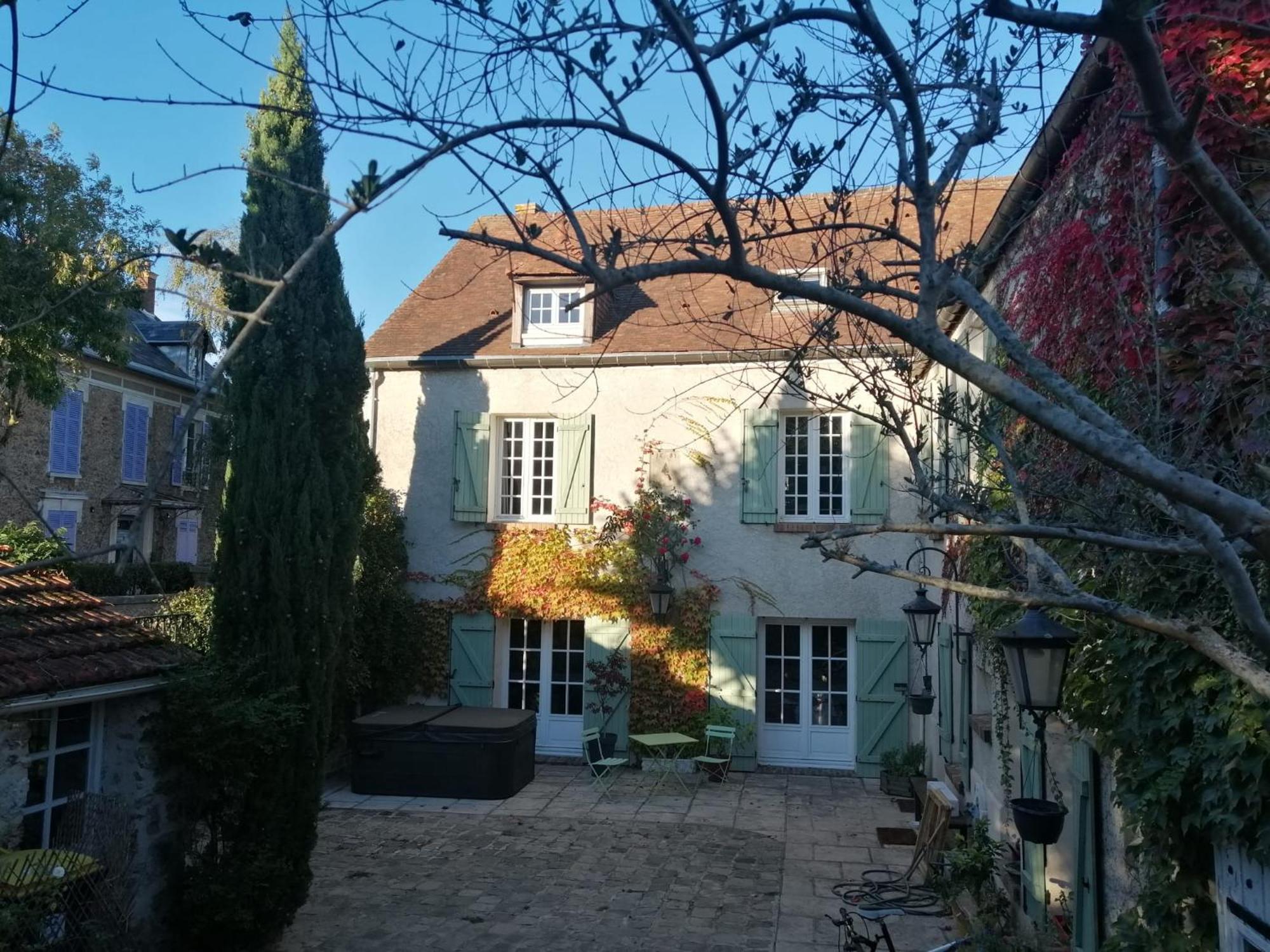 Maison D'Hotes La Source Маньї-ле-Амо Екстер'єр фото