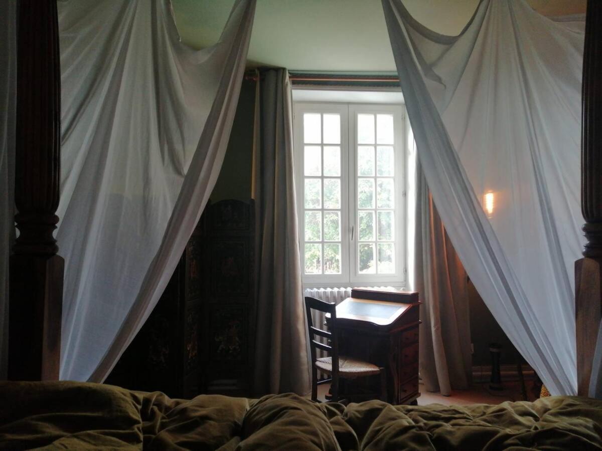 Maison D'Hotes La Source Маньї-ле-Амо Екстер'єр фото